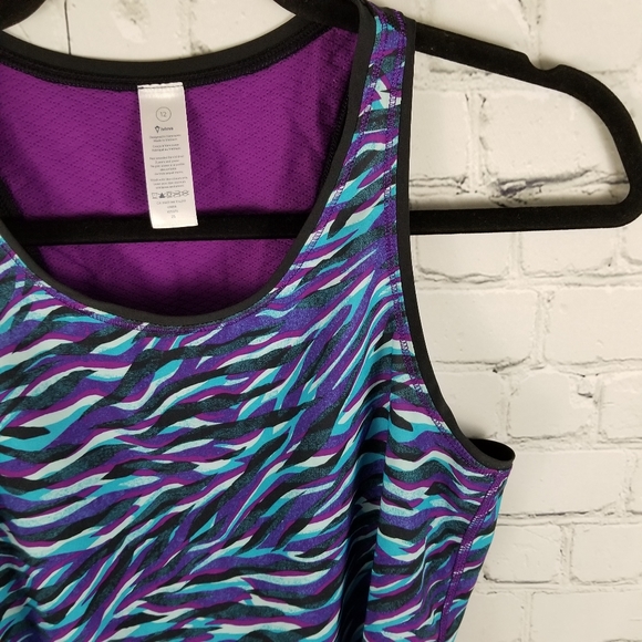 IVIVVA | tiger train strength lasercut tank - Picture 2 of 8